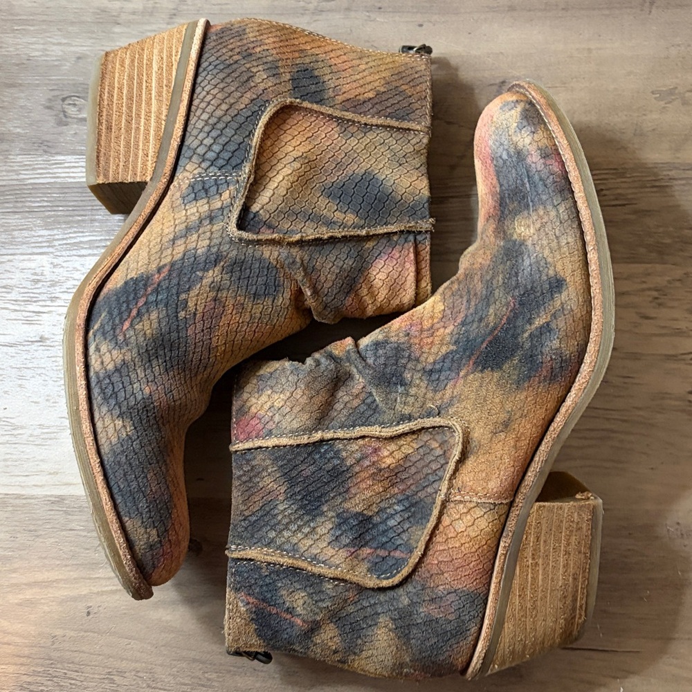 Soft Women’s Andee Bootie in Caramel Multi - Size 8.5 - Picture 6 of 7